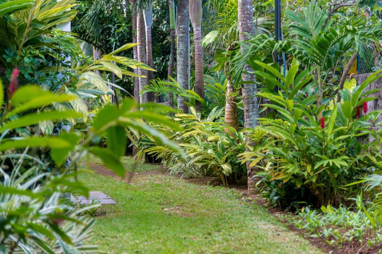 Mon Choisy Beach R. Hotel Mont-Choisy Exterior photo